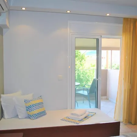 Tina Apartmanhotel *